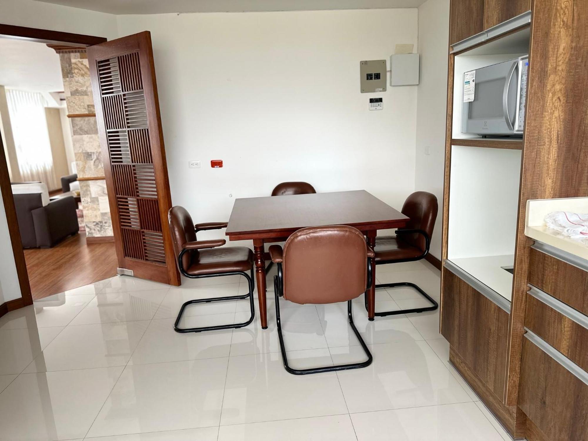 Instant Hotel - Departamento En Амбато Экстерьер фото