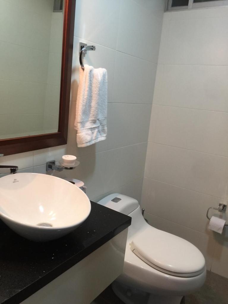 Instant Hotel - Departamento En Амбато Экстерьер фото